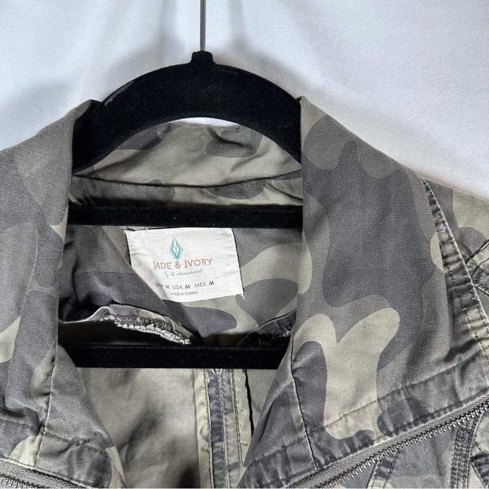 CAMO MILITARY JACKET SIZE(M) - Picture 4 of 5